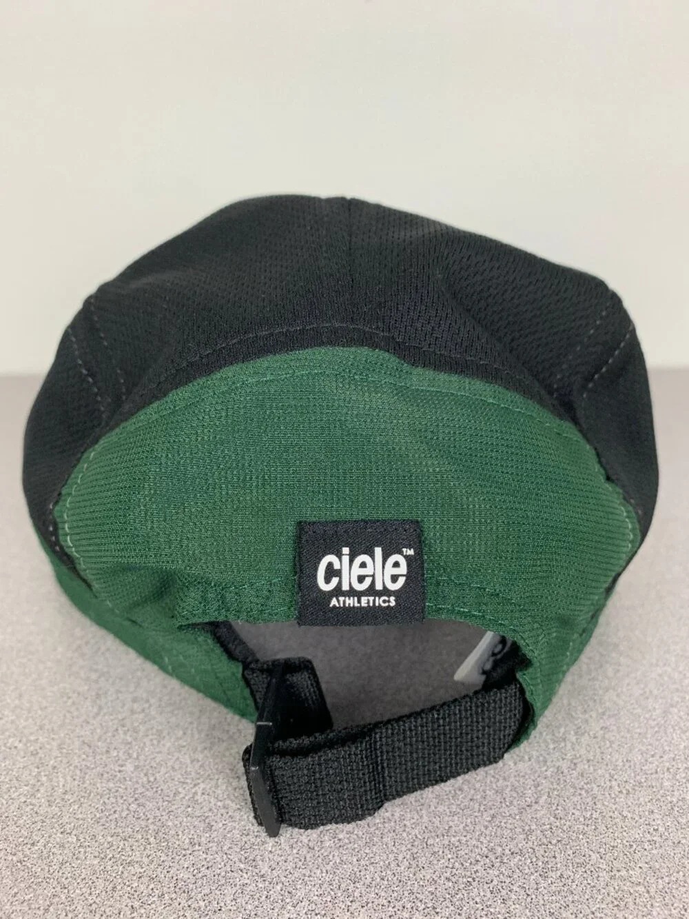 Ciele Athletics Coolwick Green Colorblock Hat Cap 58 cm Adjustable - Picture 6 of 8